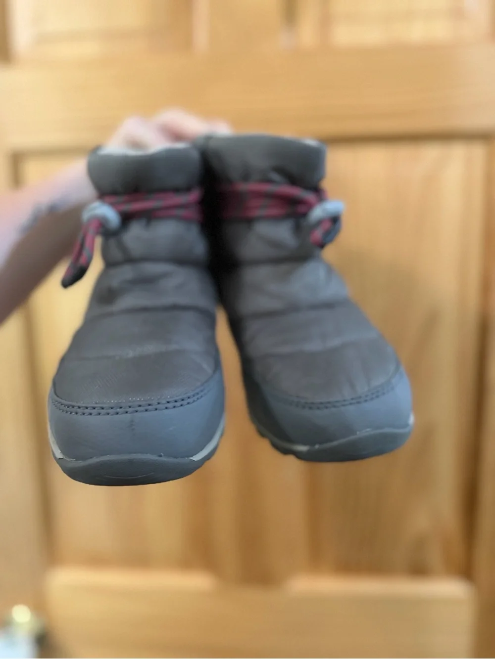 Sorel Women's Grey Winter Ankle Boots with Pink Accent Laces